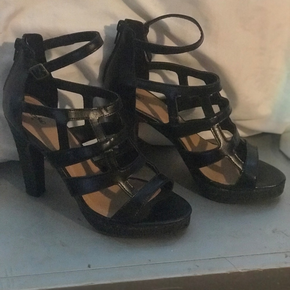 WASSINO BLACK SIZE 7 HIGH HEELS PUMPS SANDALS